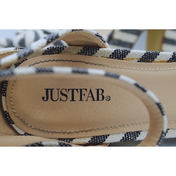 JustFab Lawren Sandals - Picture 7 of 8